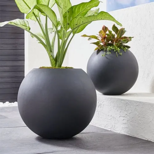 Round Planter